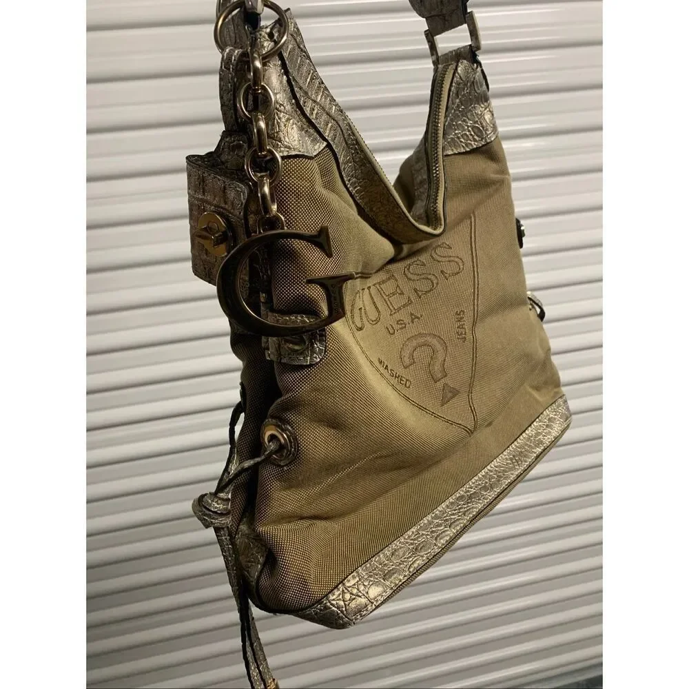Guess USA Y2K Vintage Baguette Shoulder Bag Early 2000’s Summer Season Big Logo